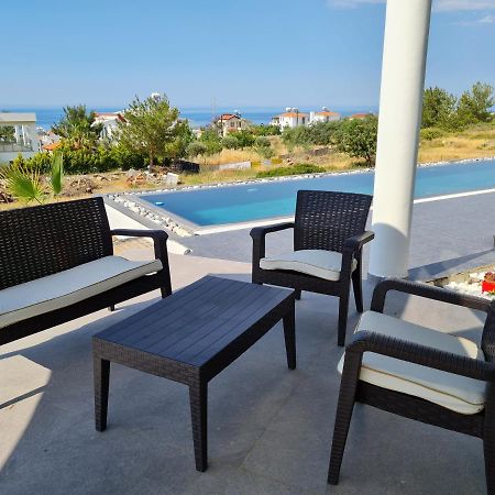 Superior Villa Between The Mountain And The Sea 4+1 Agios Epiktitos Exteriér fotografie
