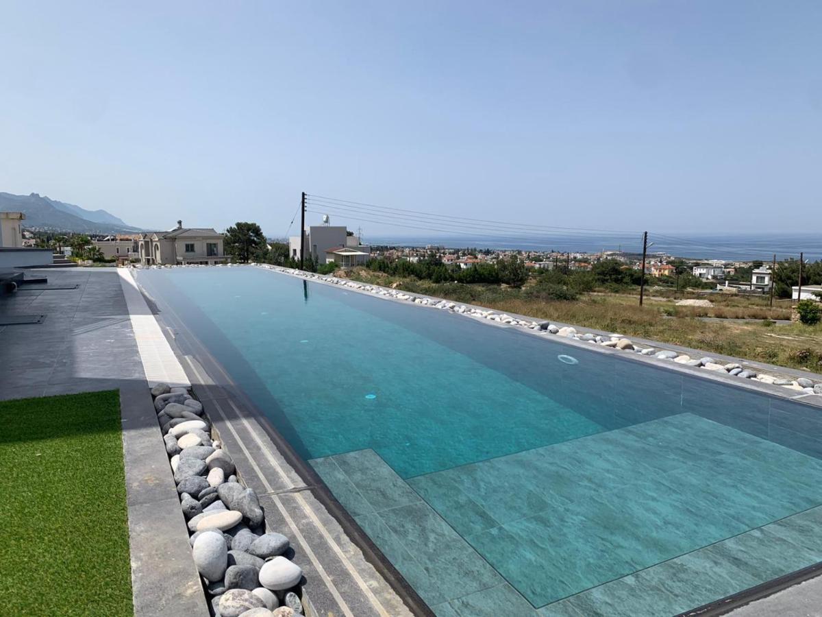 Superior Villa Between The Mountain And The Sea 4+1 Agios Epiktitos Exteriér fotografie